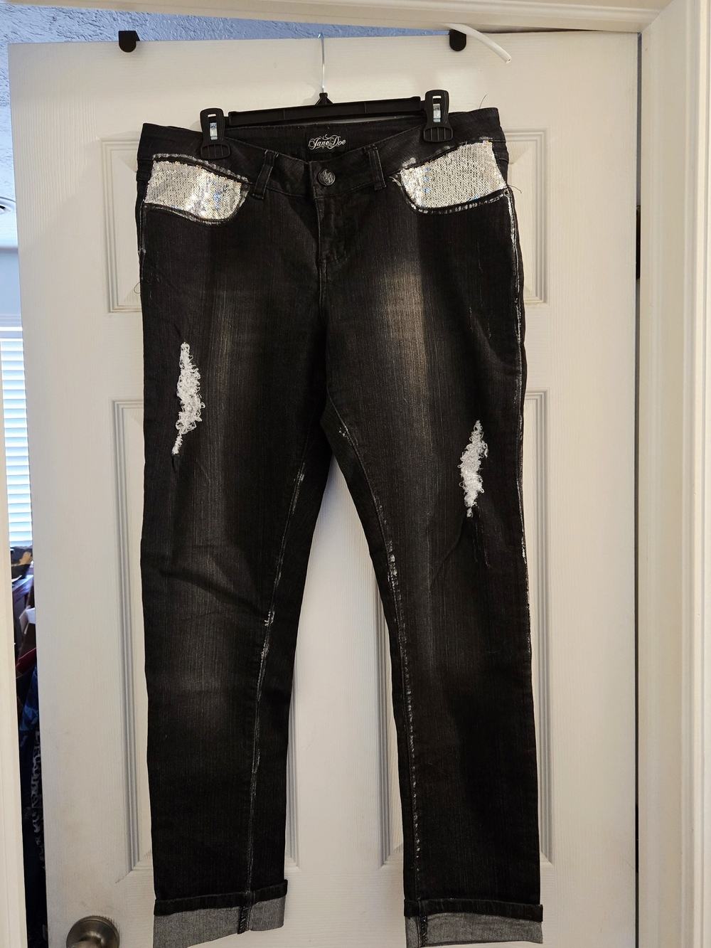 Sequin Pocket Black Boyfriend Jeans — Casual Sparkle